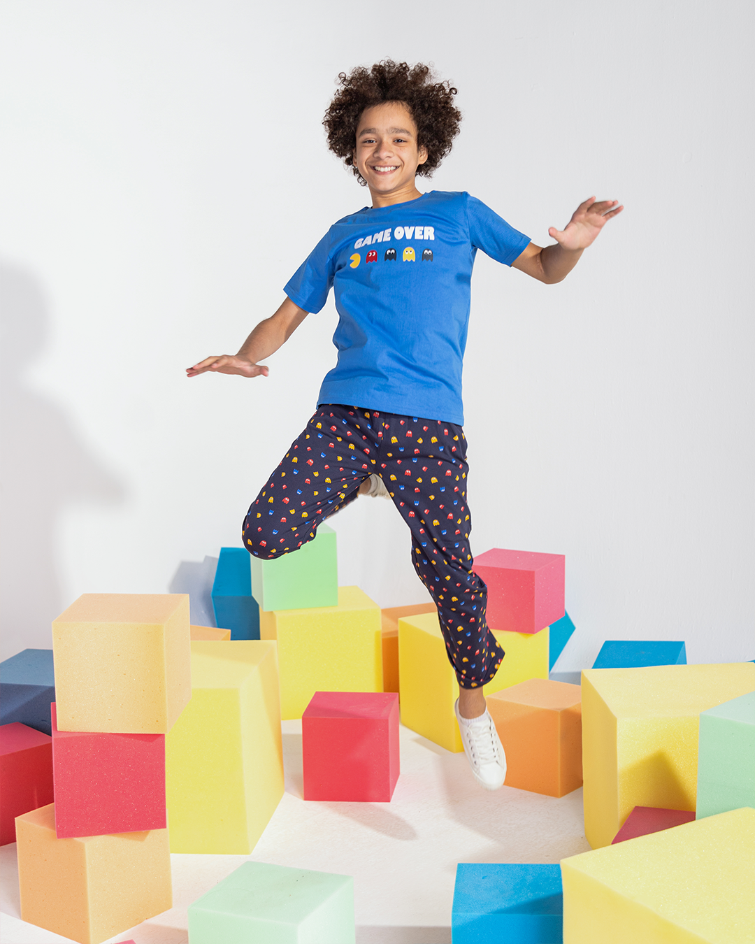Boys' pajamas with printed brasula