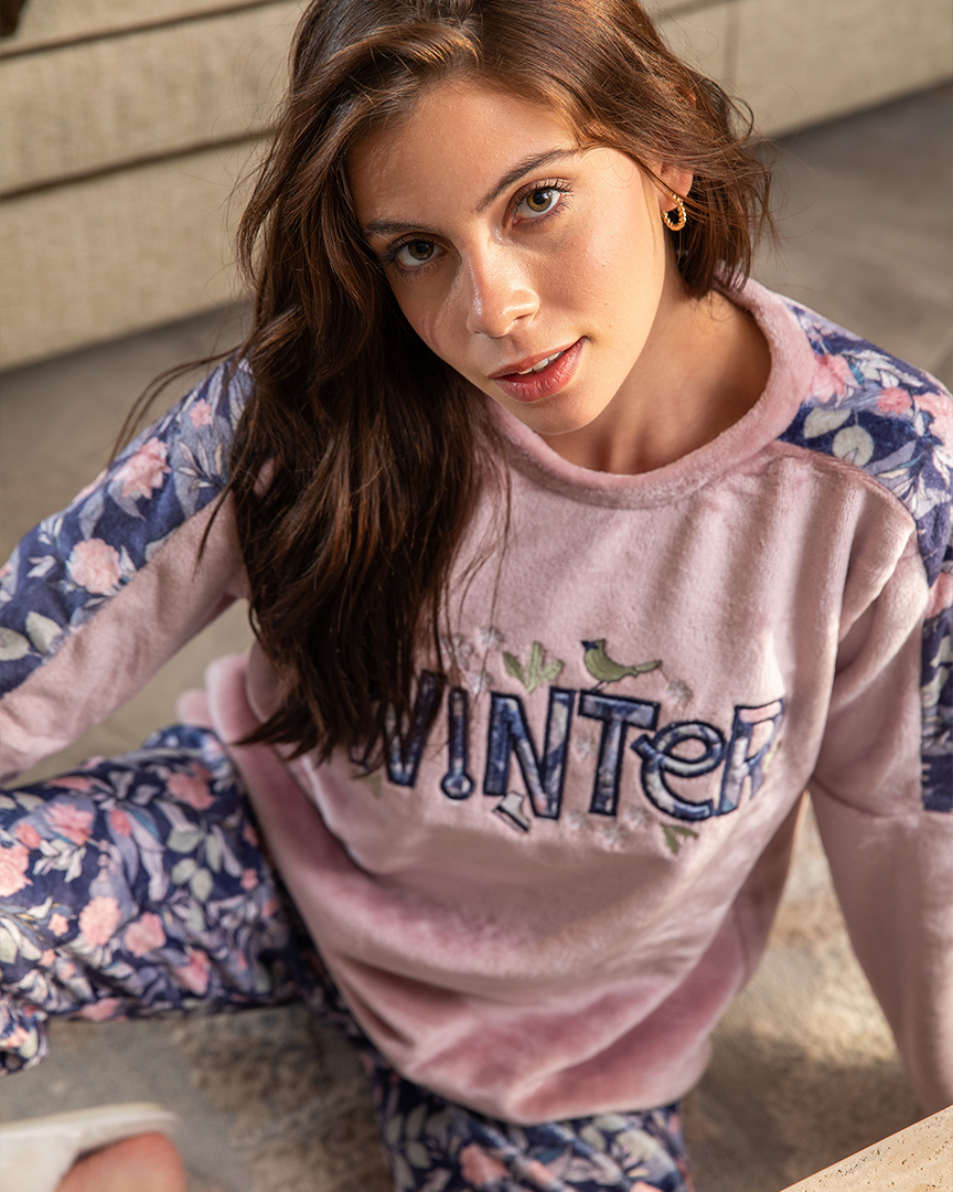 Winter Women's pajamas, Polar branches, flowers