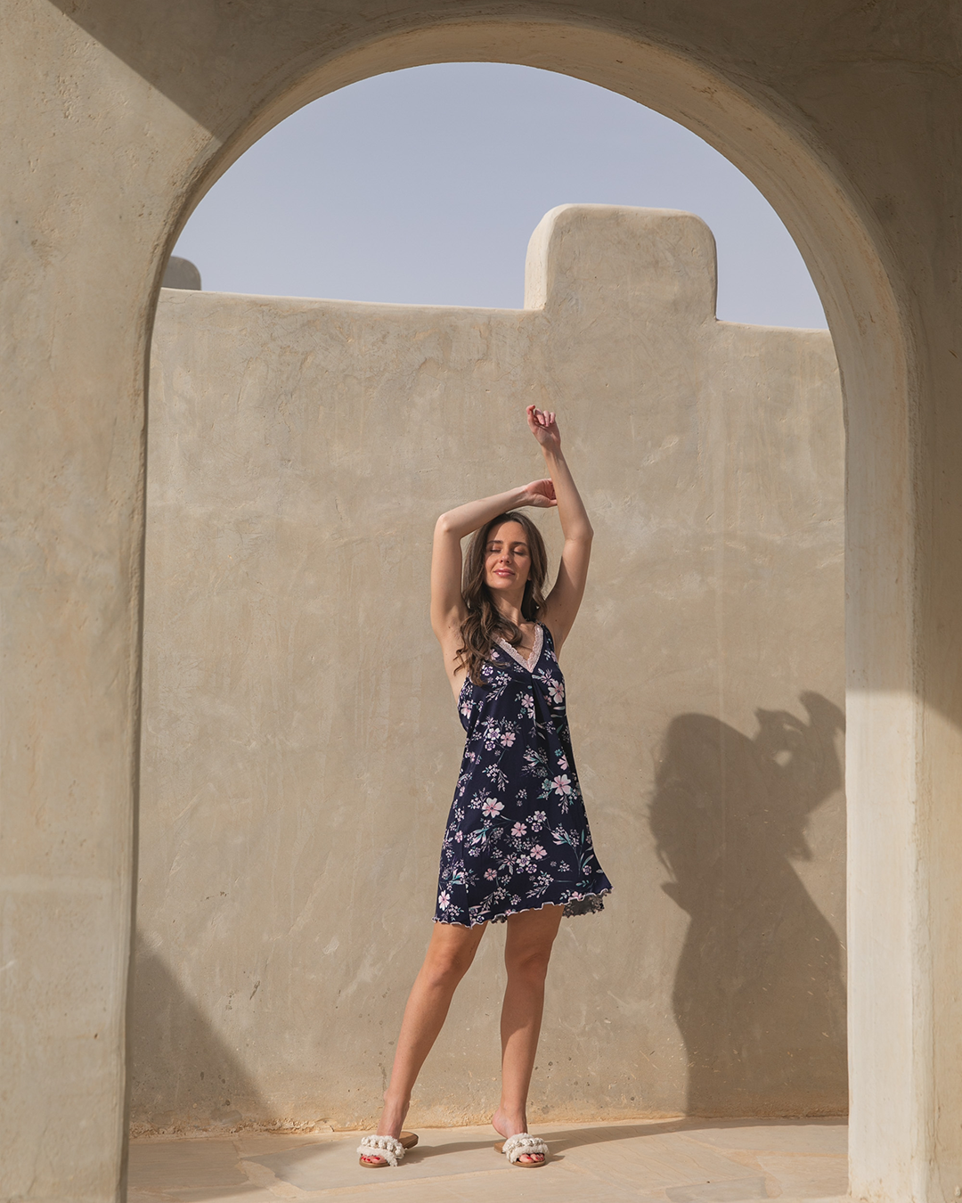 حماله قصير  مشجرV قميص حريمي