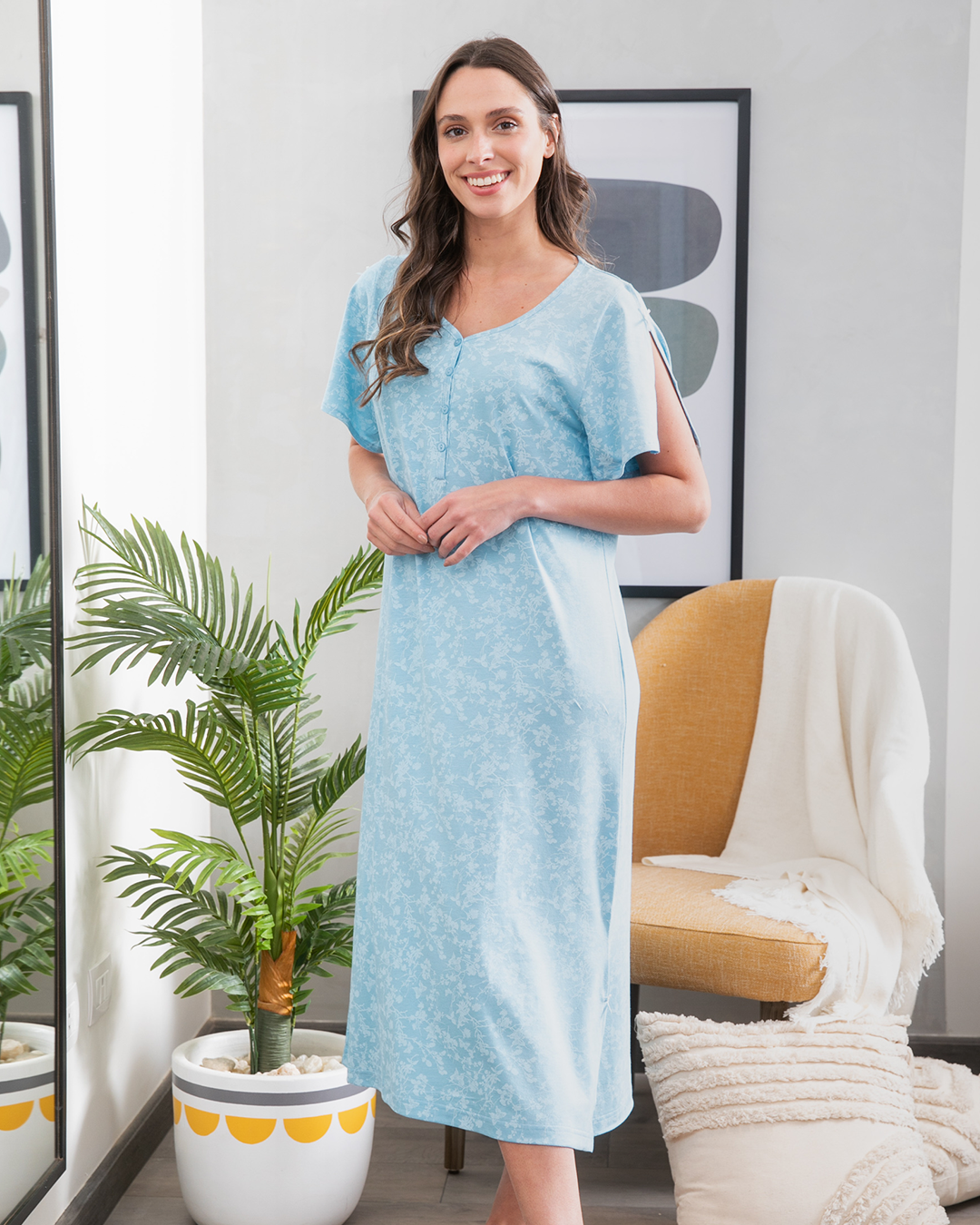 بفيونكه وزراير مطبوع فراشات V قميص نوم حريمي