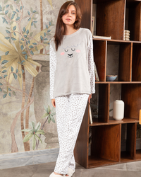 Women's pajama with embroidery