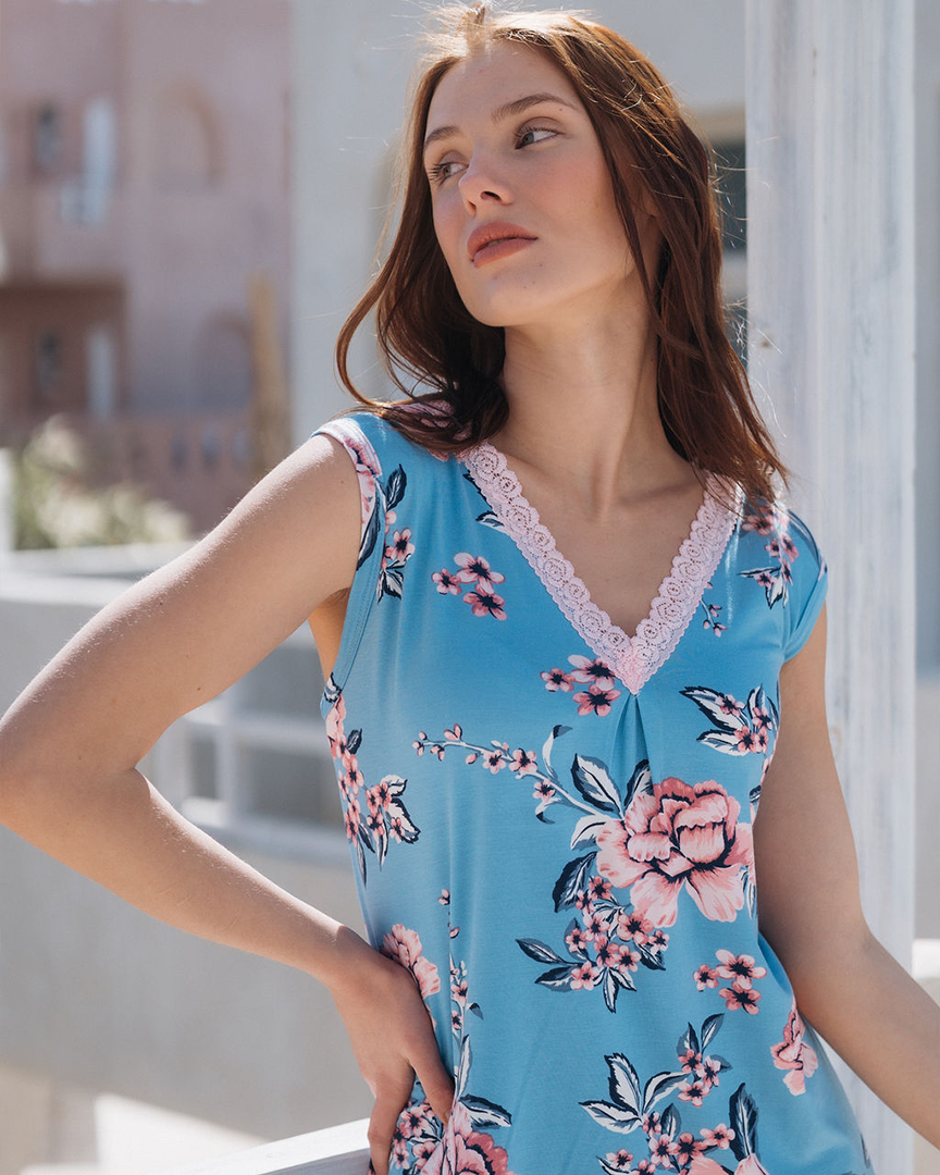 Short sleeve V flower shirt for women