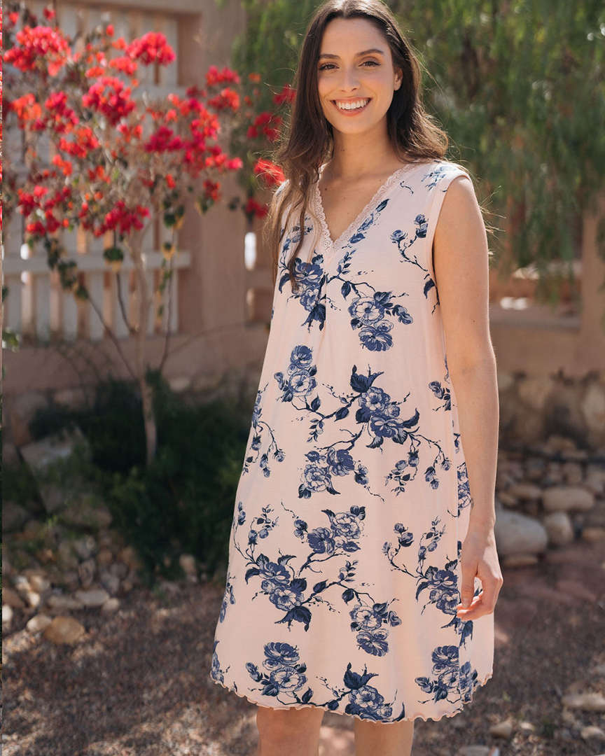 Short sleeve V flower shirt for women