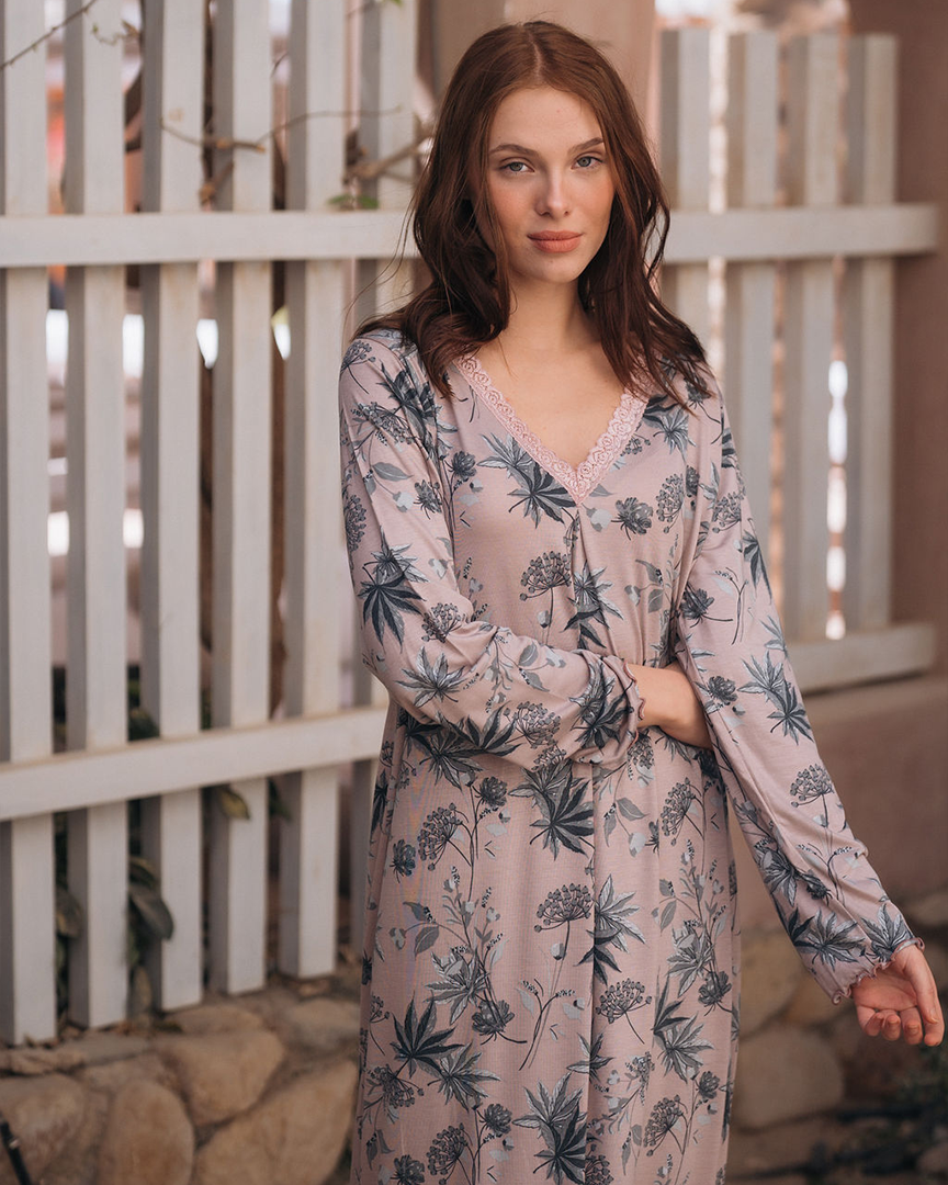 Long sleeve floral V shirt for women