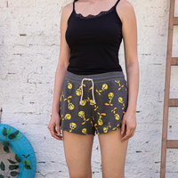 هوت شورت حريمي تويتي