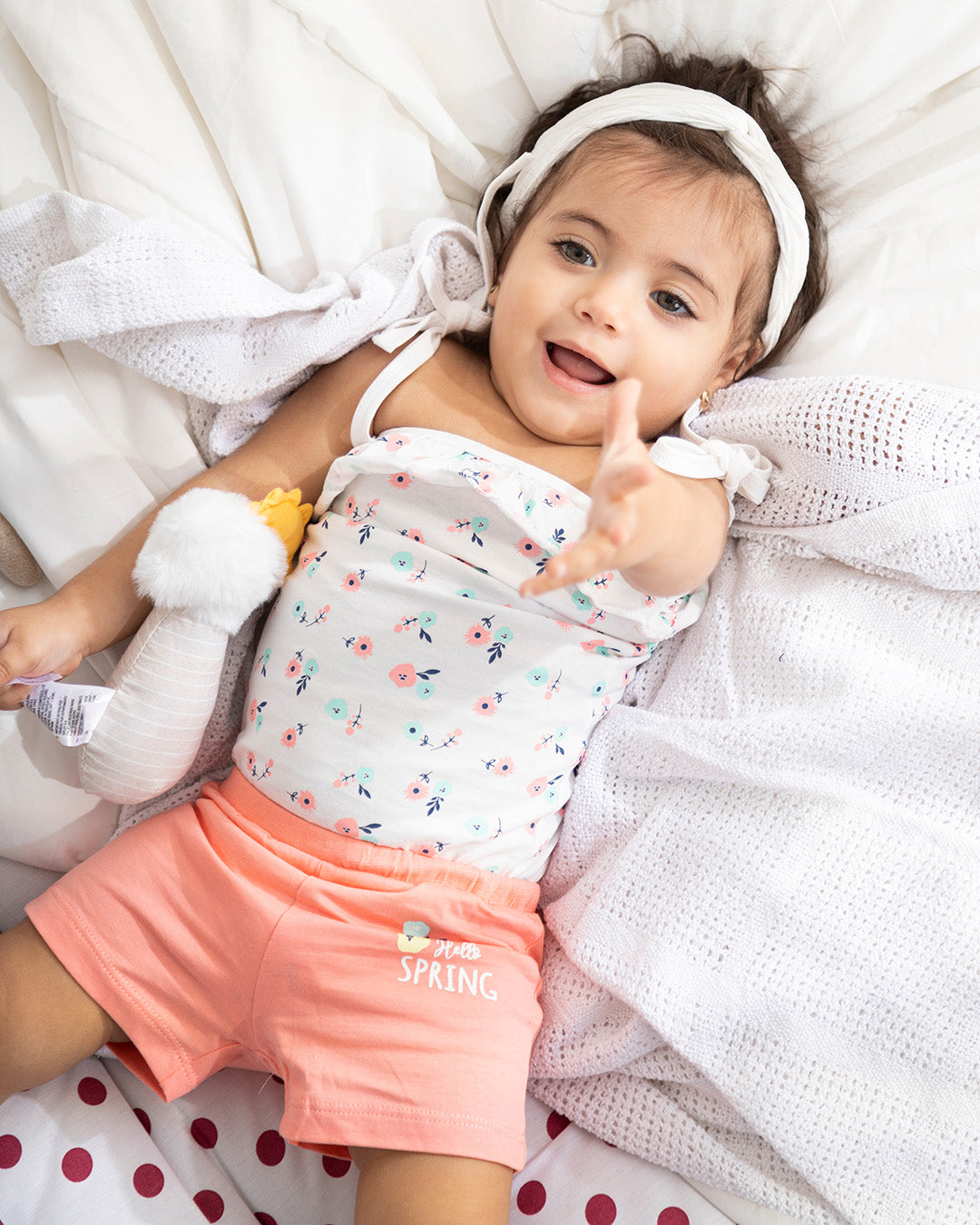 SPRING طقم بناتي حماله فيونكه شورت