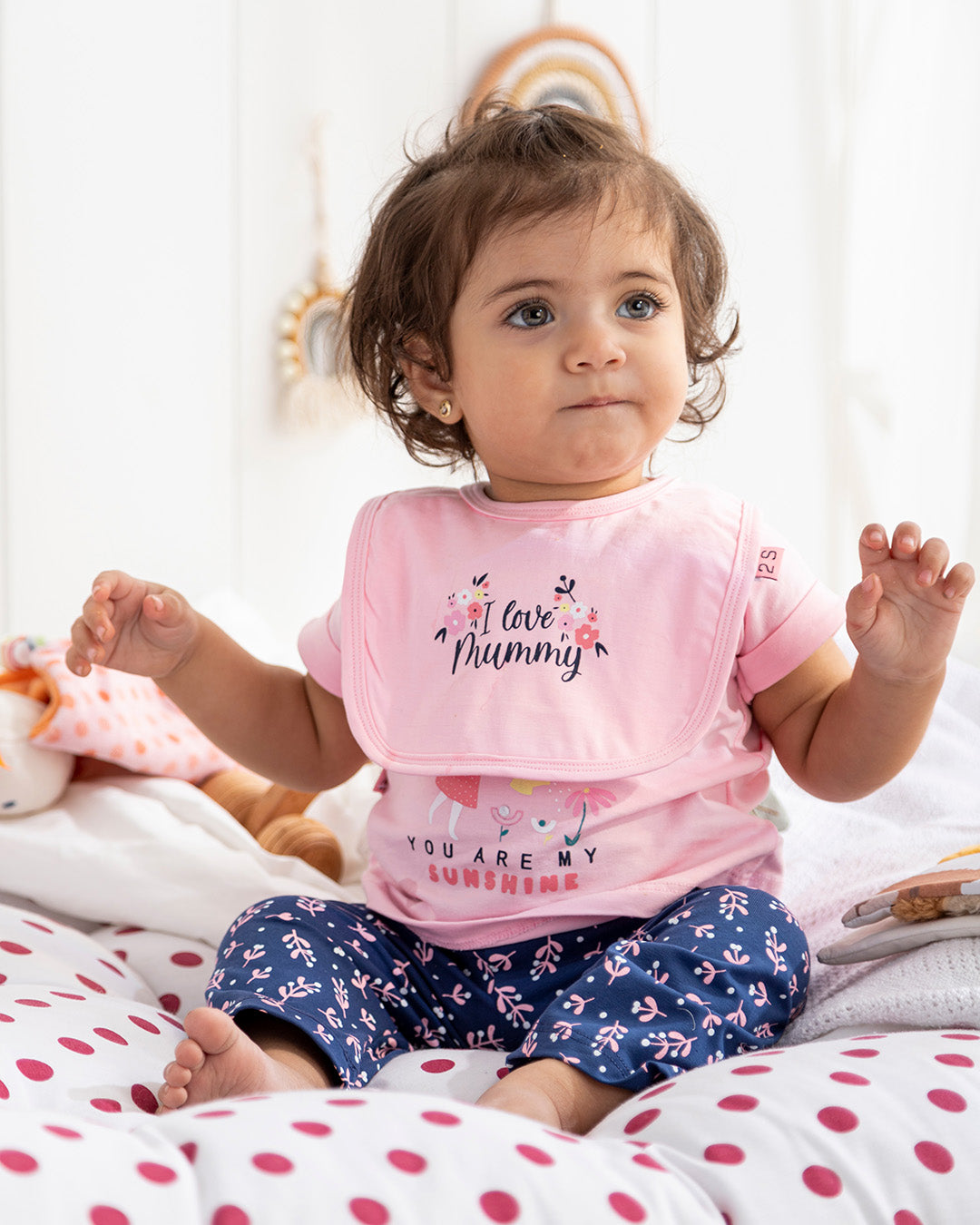 SLOTH طقم بناتي