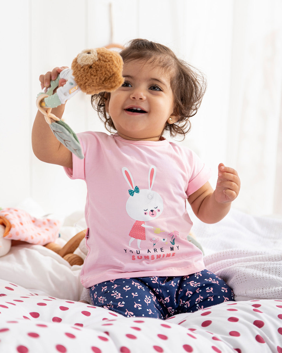 SLOTH طقم بناتي