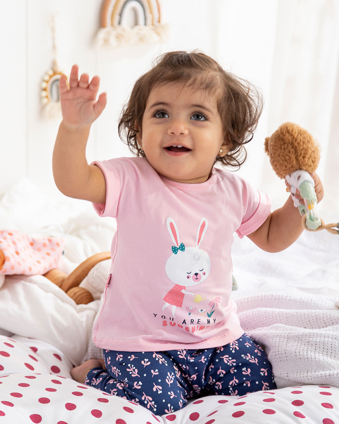 SLOTH طقم بناتي