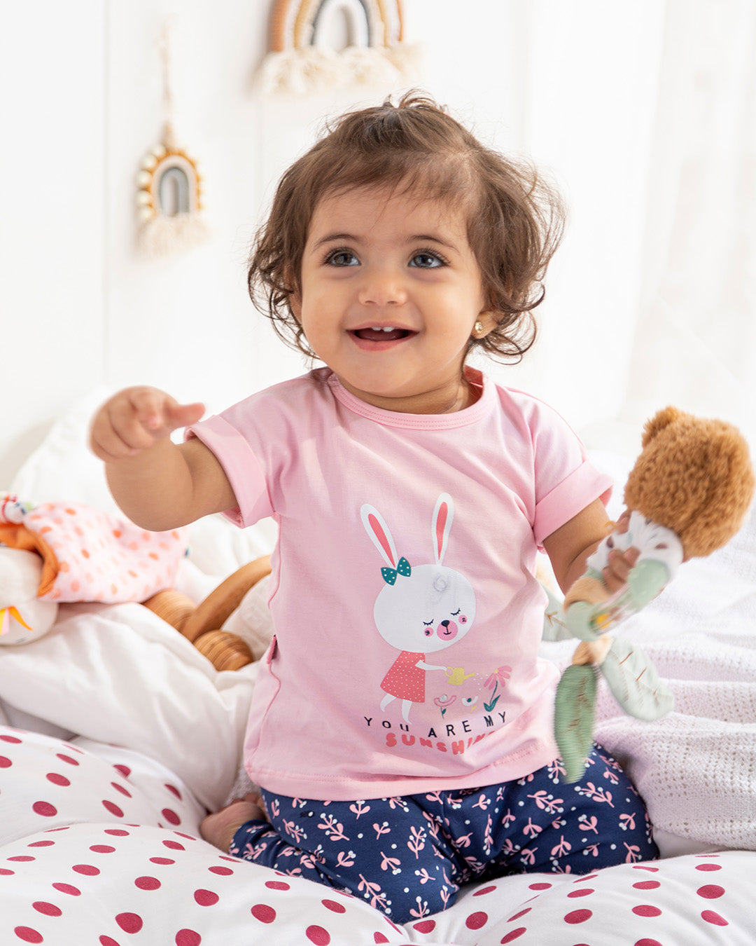 SLOTH طقم بناتي