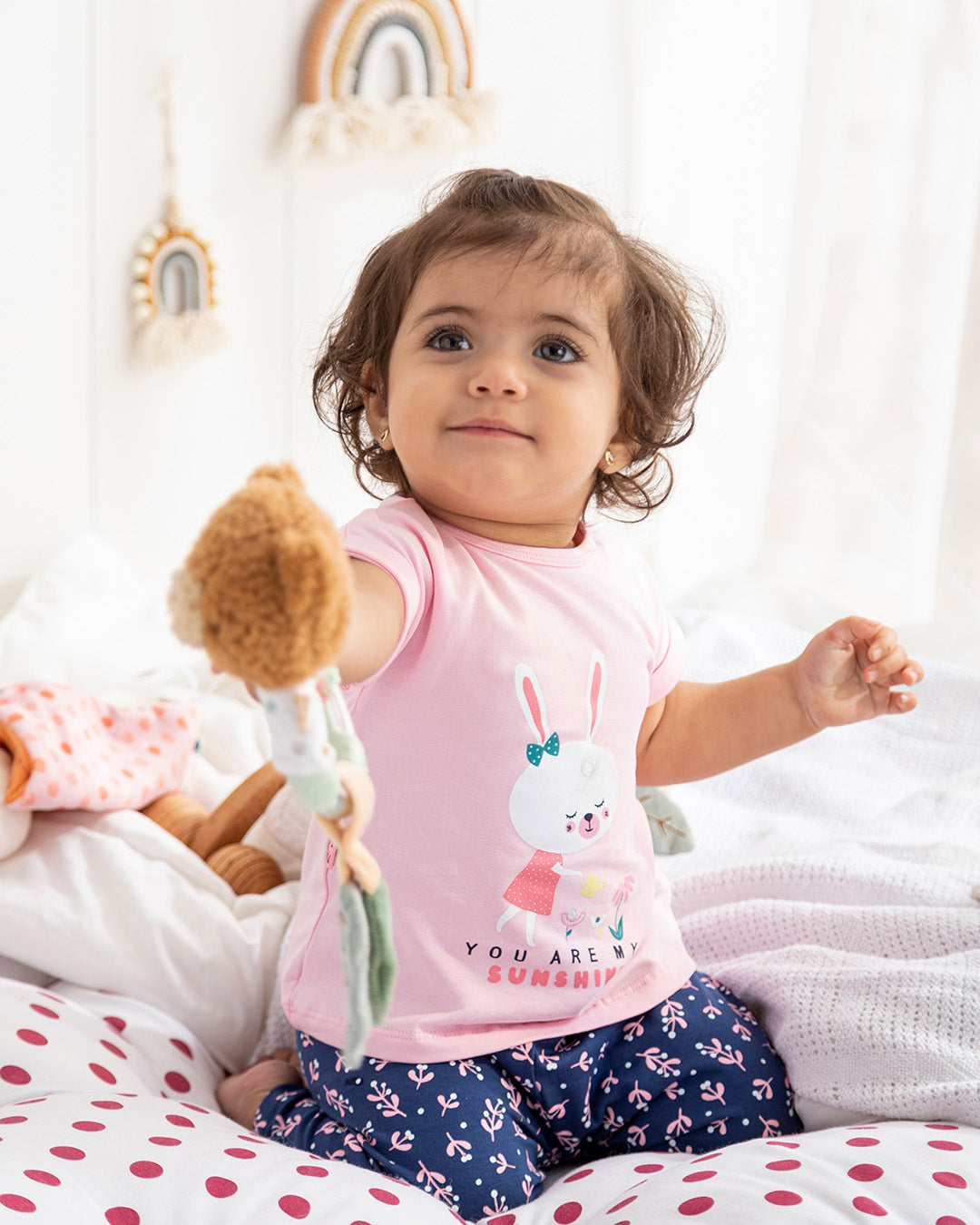 SLOTH طقم بناتي