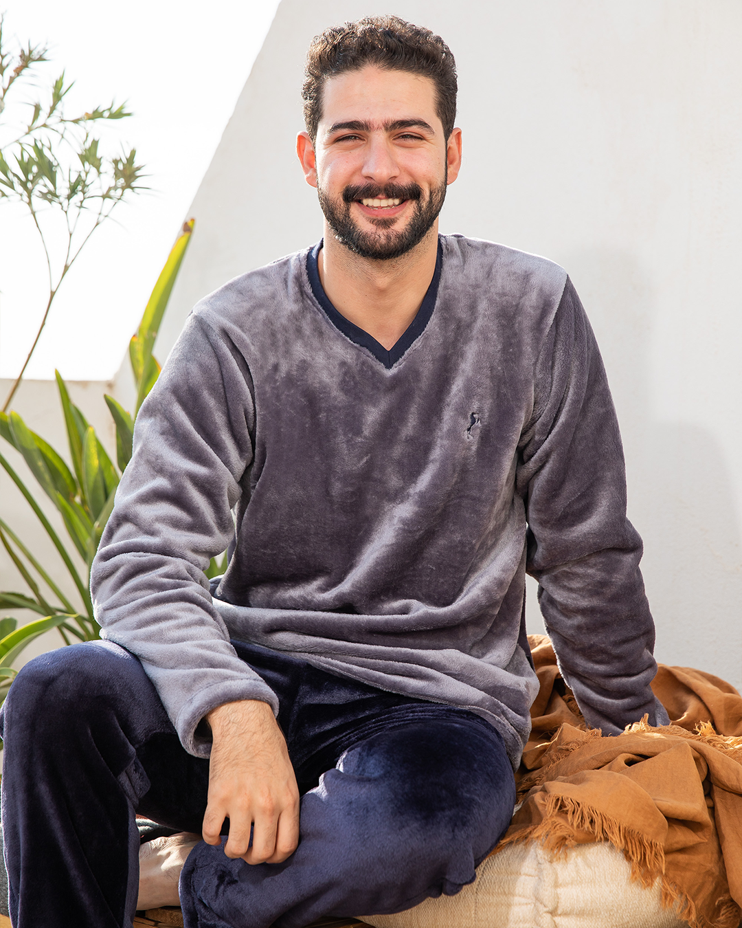 بولار مطرز حصان V بيجامه رجالي