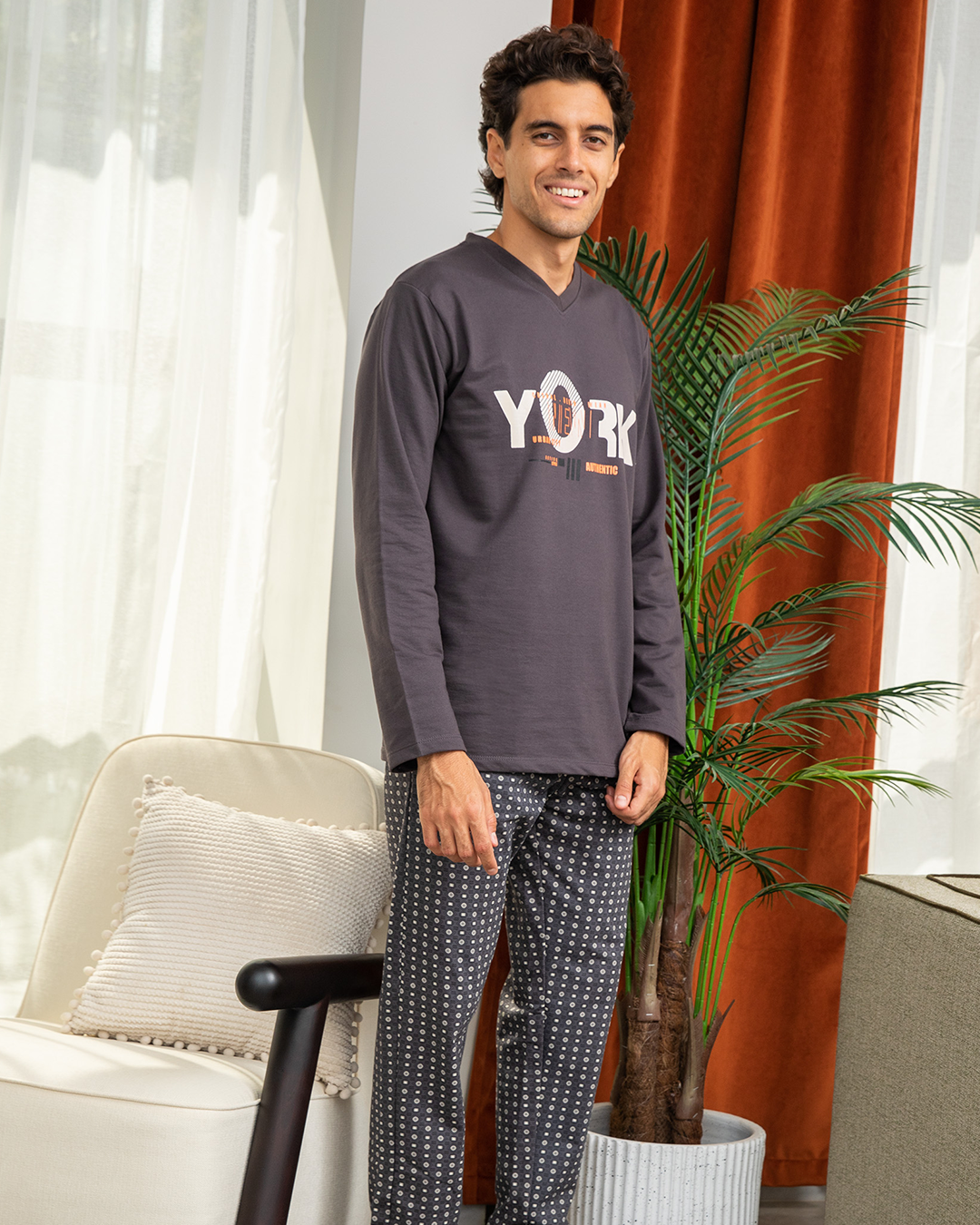 York ميلتون  V بيجاما رجالي
