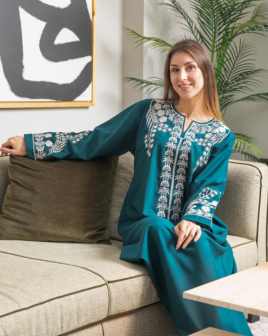 قميص كتان ساده مطرز