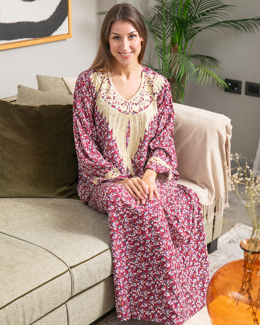 Viscose shirt with embroidered sleeves 10