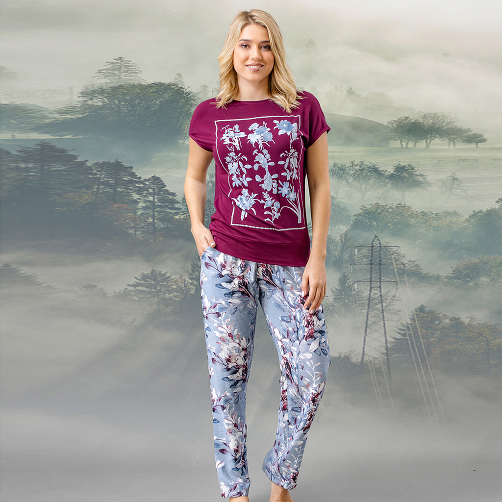 بيجاما حريمي برواز فروع ورد