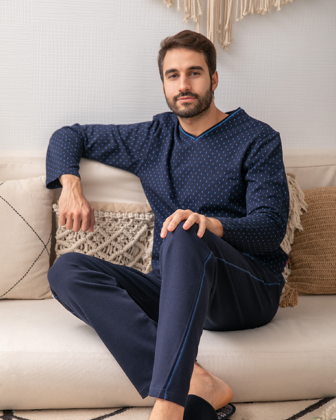 V neck pajamas for men