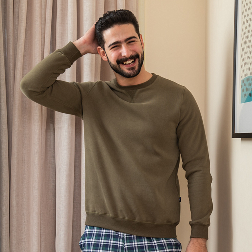 Round neck sweatshirt