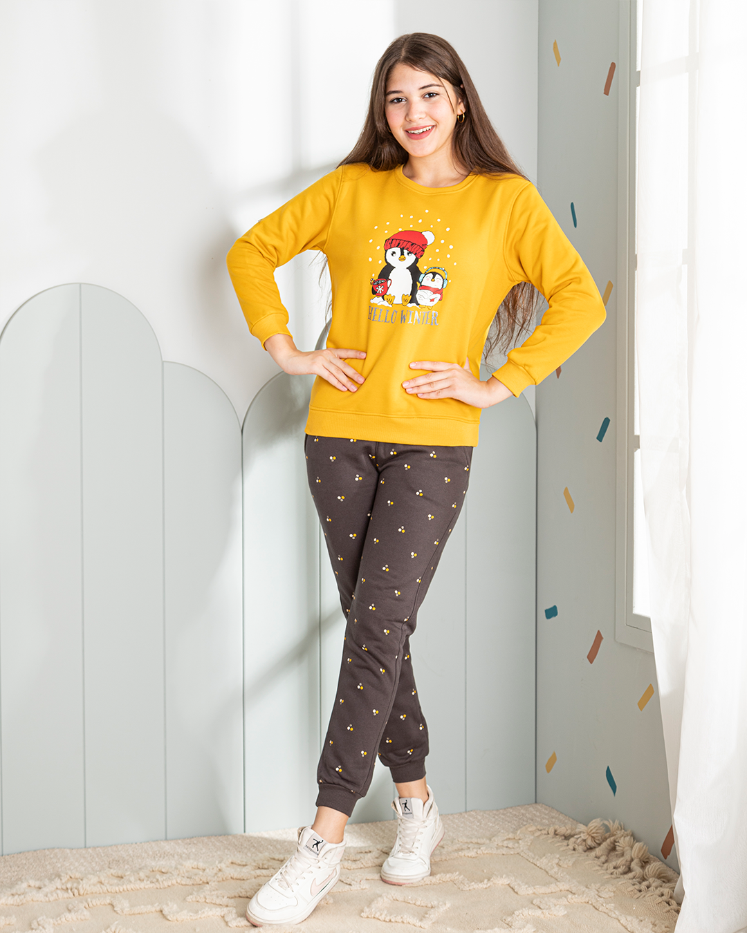 HELLO WINTER بيجامه بناتي