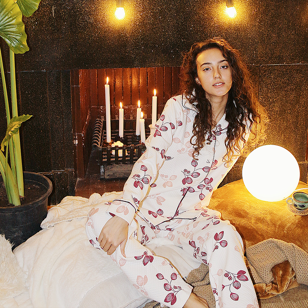 بيجاما بزراير كابيتونية زهرة اللوزحريمى