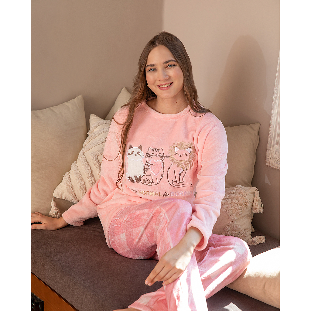 بيجامه حريمي بولار كاروه قطه و اسد