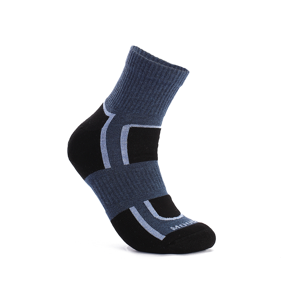 Half a men's drink, half a towel, colored squares