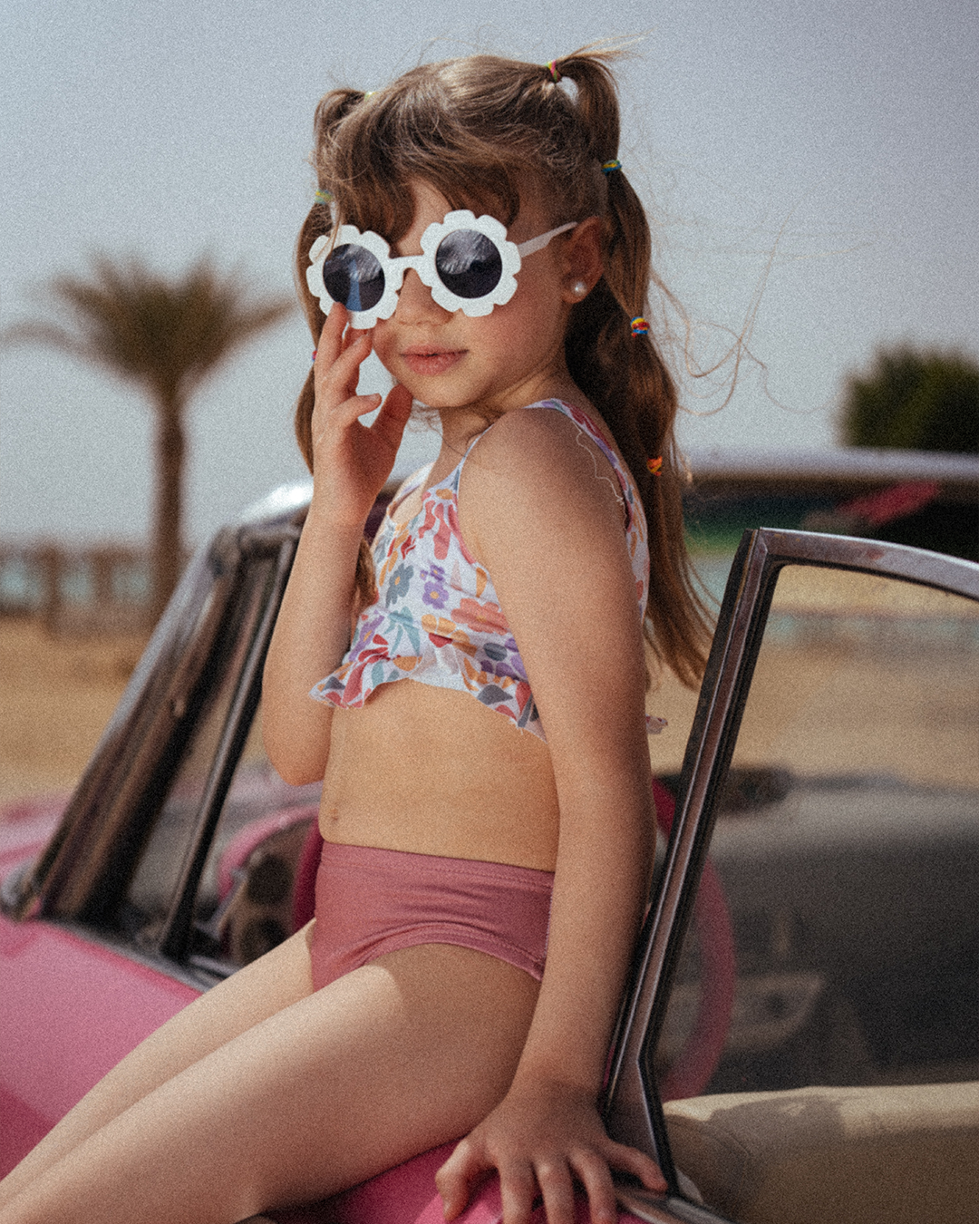 مايوه بناتي قطعتين مطبوع ورد