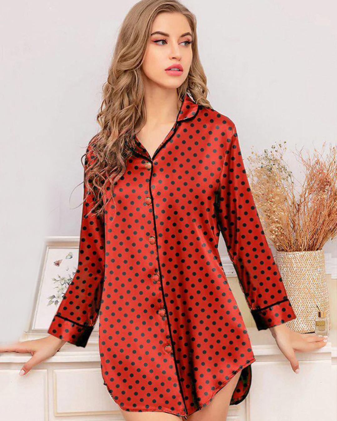 قميص حريمي كلاسيك قصير زراير منقط