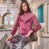 ترننج قطيفة بسوسته بدنتيل علي الصدر