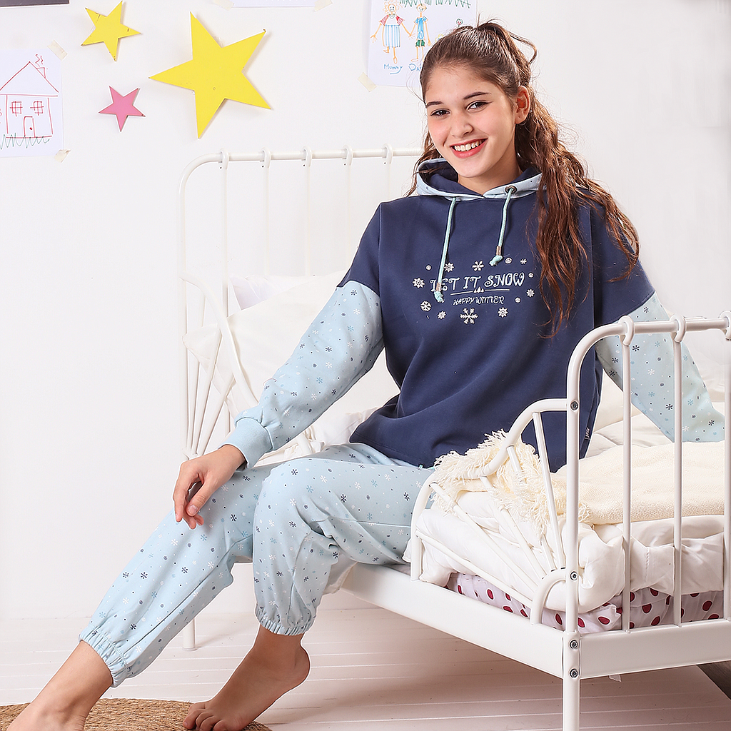 LET IT SNOW Girls' cabochon pajamas