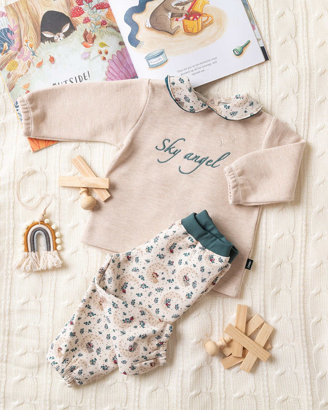 sky angel girls' printed set
