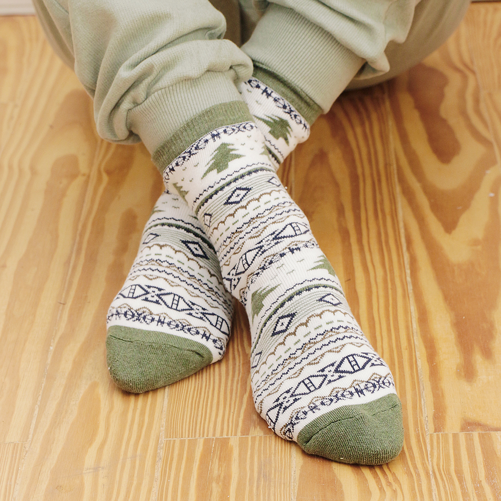 Women's socks, the leg of a full jacquard towel