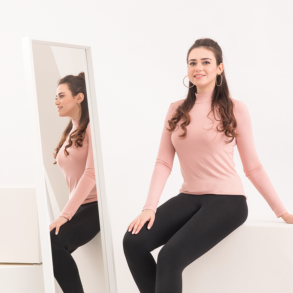 I want a half-cole lycra for women