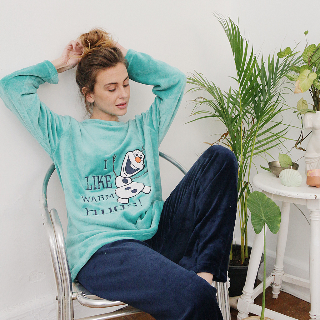 I LIKE WARM HUGS ! بيجاما حريمي