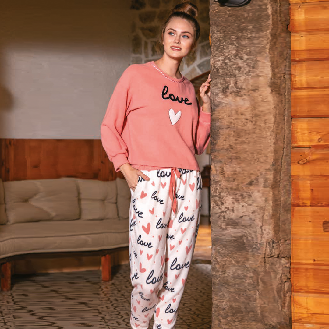 Love بيجاما حريمي قلب