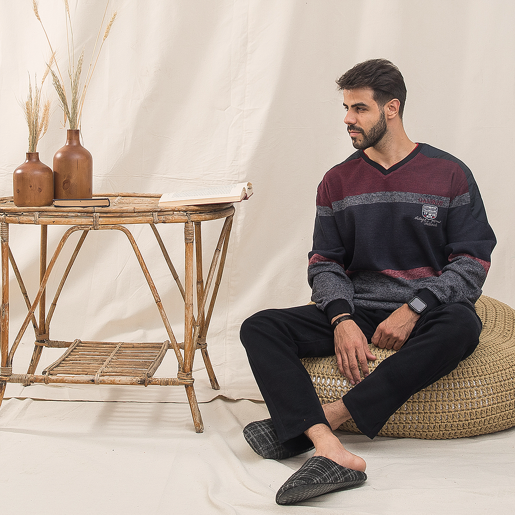 Waterproof V-shoulder men's cashmere pajamas