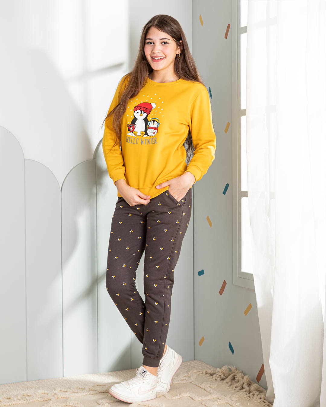 HELLO WINTER بيجامه بناتي