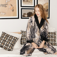 Robe Cool Snakeskin Short Shawl