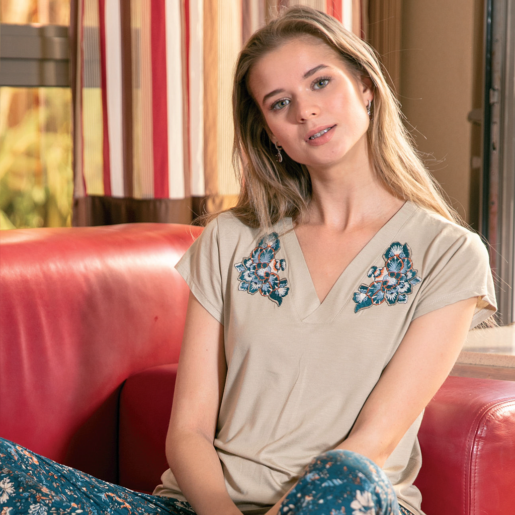 Half sleeve embroidered pajamas with floral trousers 