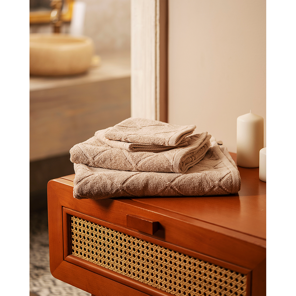 Set of 4 towels (30*²30 50*100 70*140)