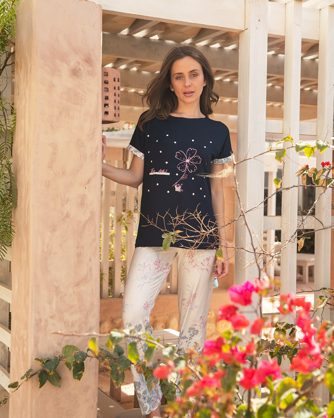 بيجامه حريمي بنطلون ورده