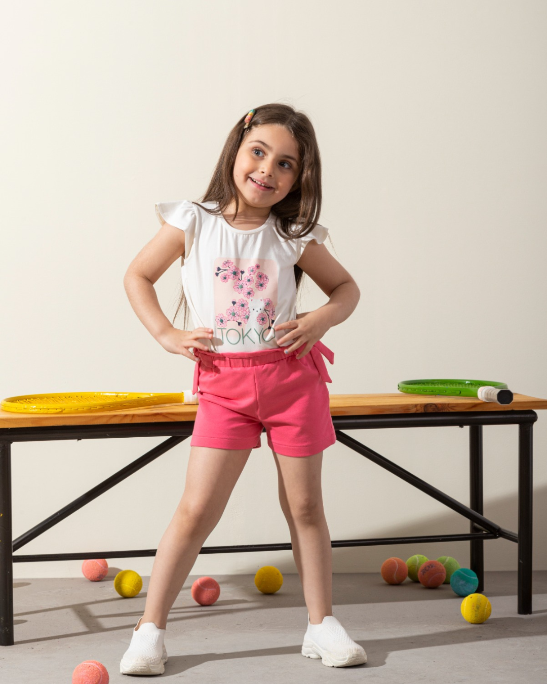 Girls' pajamas, shorts, roses