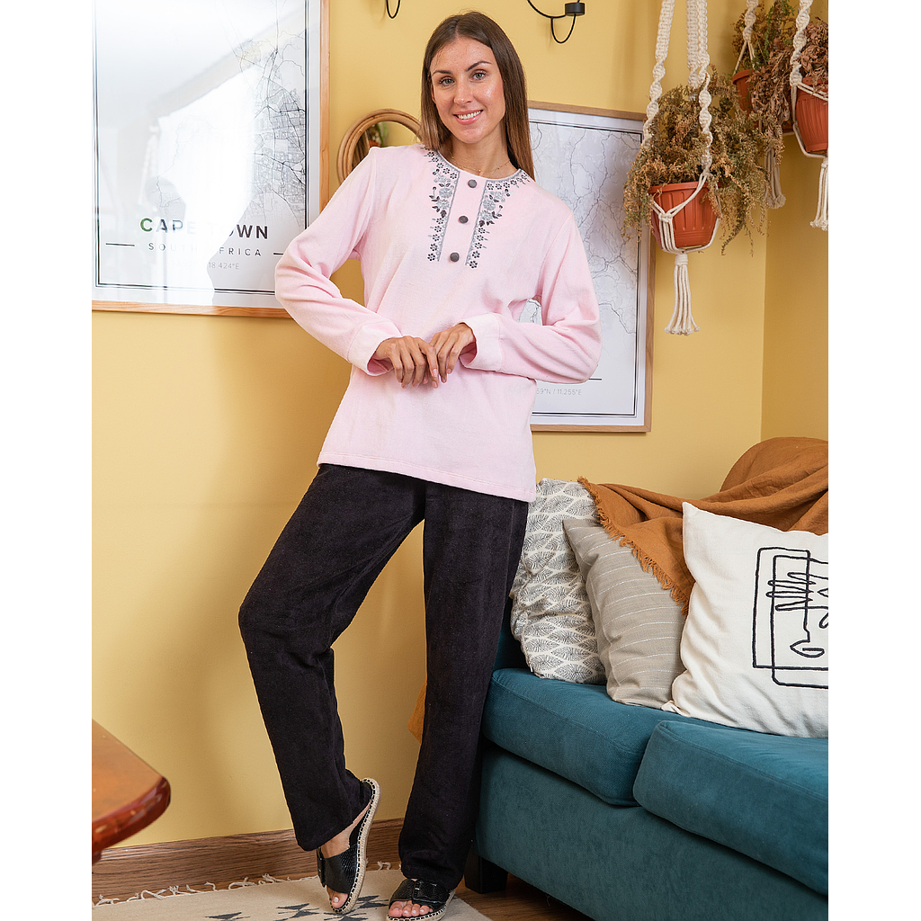 Women's pajamas, velvet, embroidery on the chest