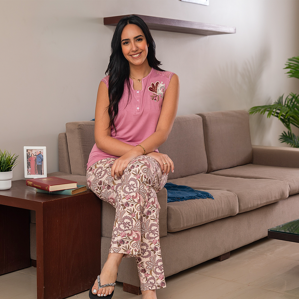 Lace pajamas with embroidery on the chest