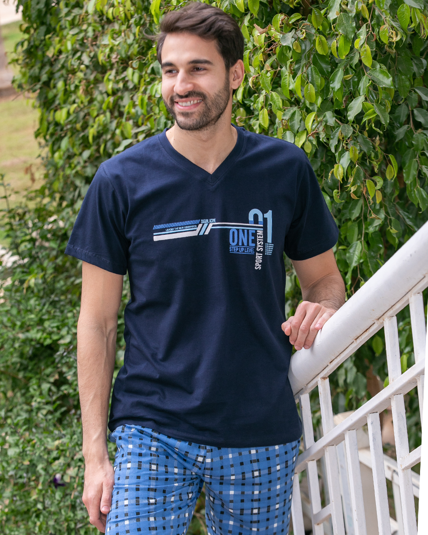 نص كم كاروه بنتاكور V بيجامه رجالي