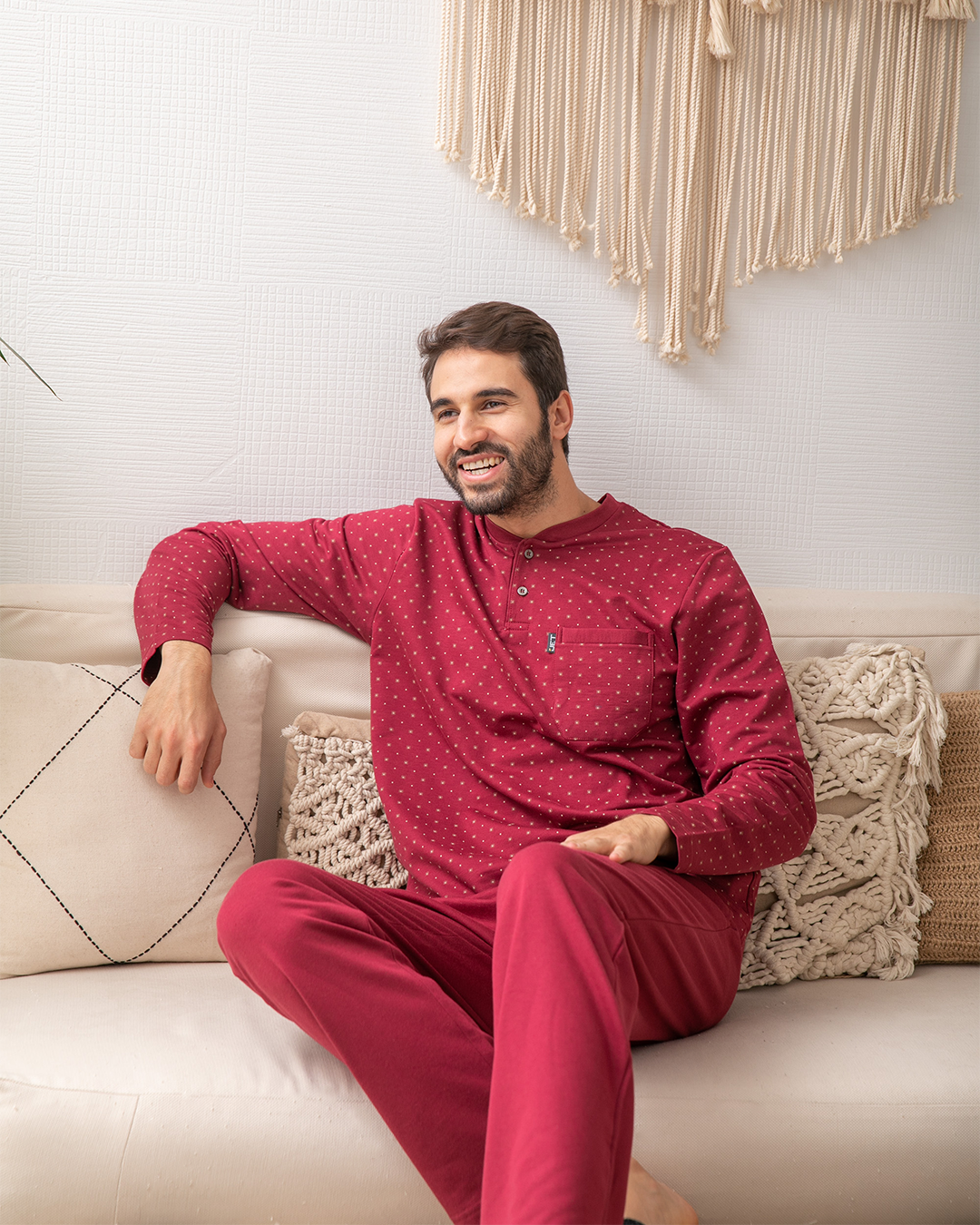 Men's pajamas printed with zari squares on the chest