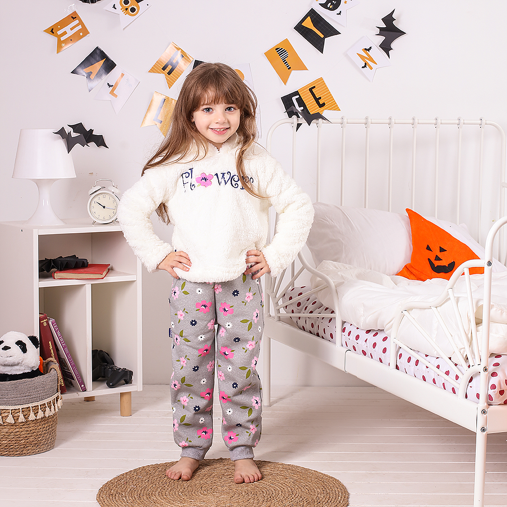 FLOWER Girls' pajamas are plush