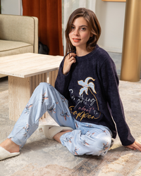 Women's cashmere pajamas with embroidery and a large flower