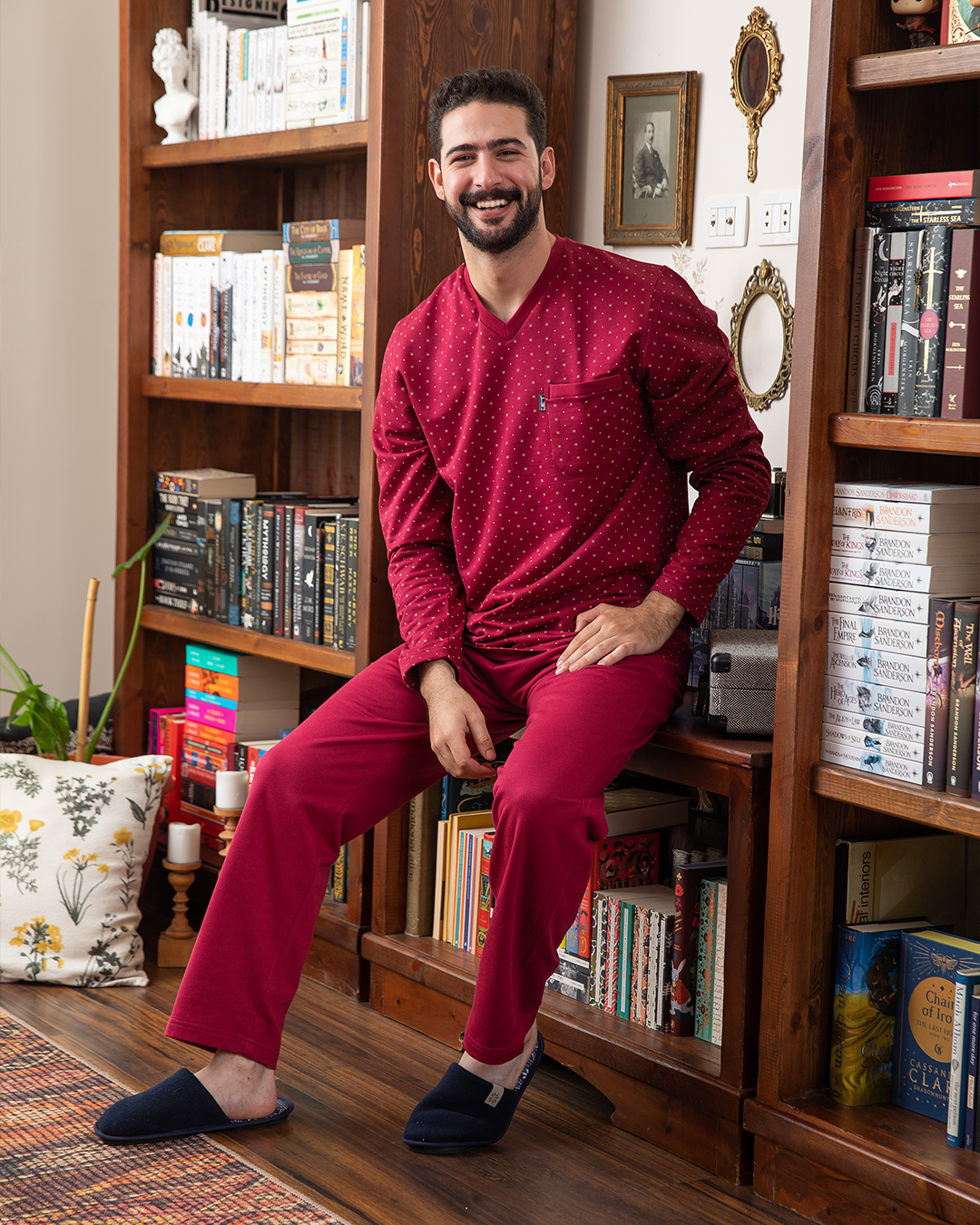 V بيجامه رجالي مطبوع مربعات رقبه جيب علي الصدر