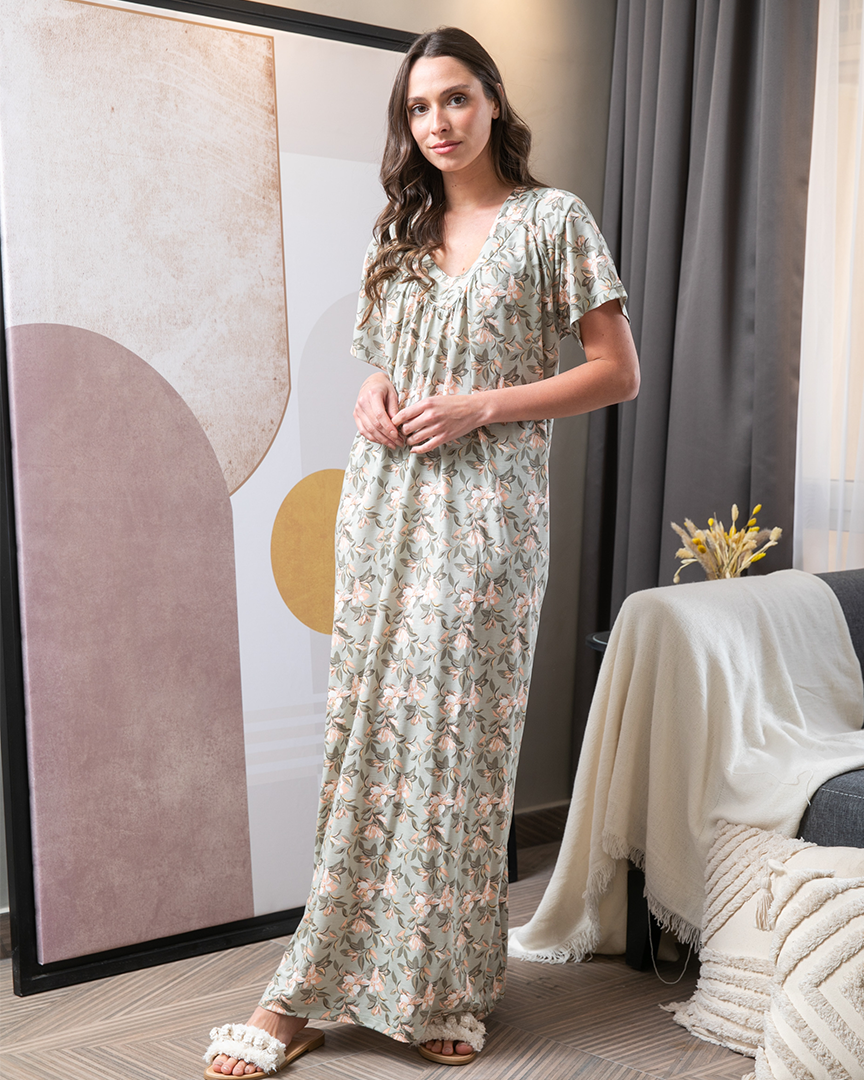 نص كم سفره كشكشه فروع V قميص حريمي